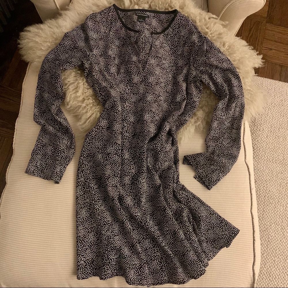 Club Monaco black and cream dots silk V neck Dress with  pockets